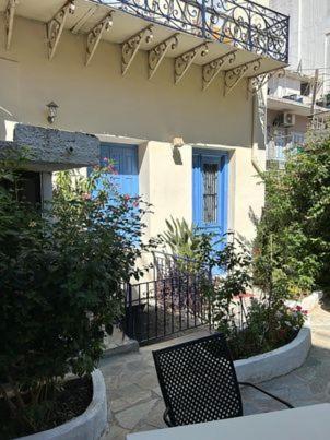 The -300 -A Centrally Located Heritage Home Sparta Buitenkant foto